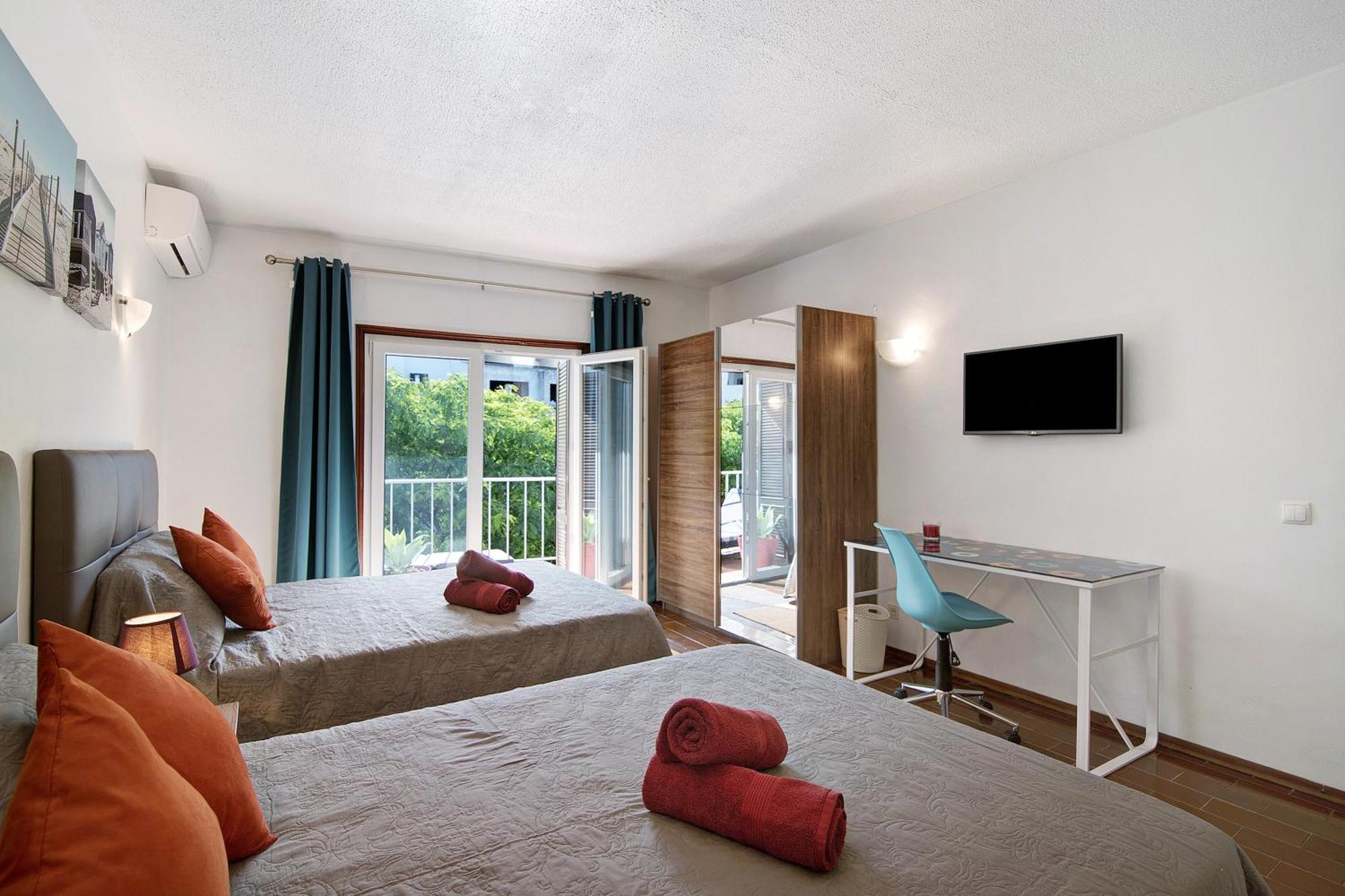 Hanna'S Sunny Apartment อัลบูเฟรา ภายนอก รูปภาพ